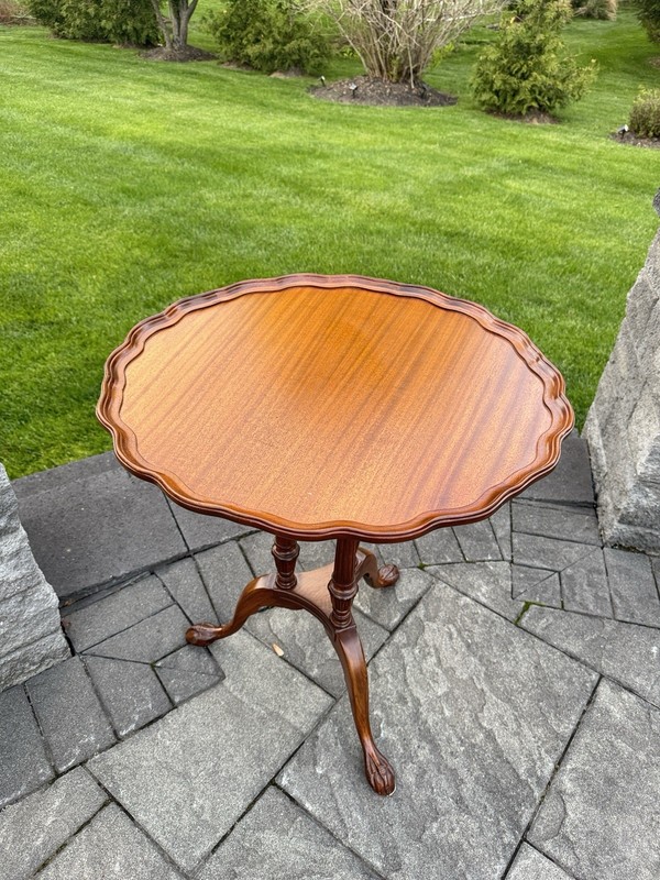 Vintage Pie Crust Triple-Pillar Pedestal Table | Ball & Claw Feet H29xD26” gallery