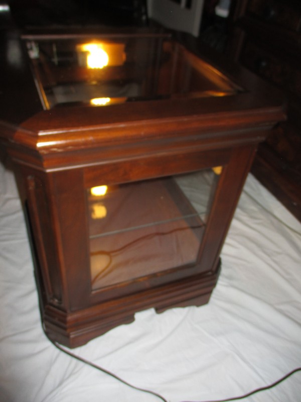 Vintage Curio Cabinet French Provincial Mahogany ~LIGHTED~ Side Table Display gallery