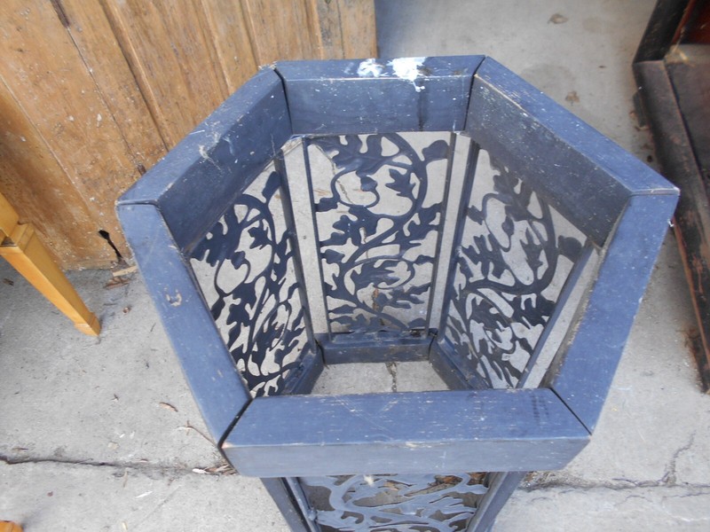 VINTAGE 6 SIDED PEDESTAL WITH FLORAL METAL CUTOUT PANELS gallery