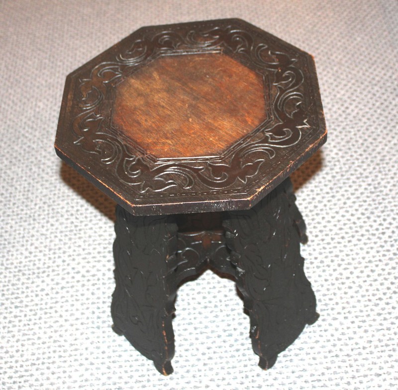 Antique Flemish Pedestal Stand – Original – 1904 – Pyrography folk art
