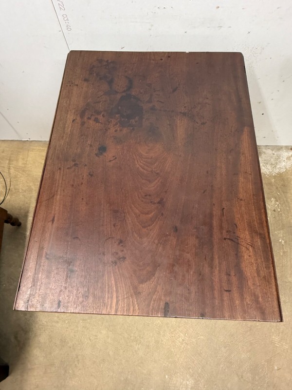 antique Philadelphia Chippendale Mahogany Marlborough leg Pembroke table 18th gallery