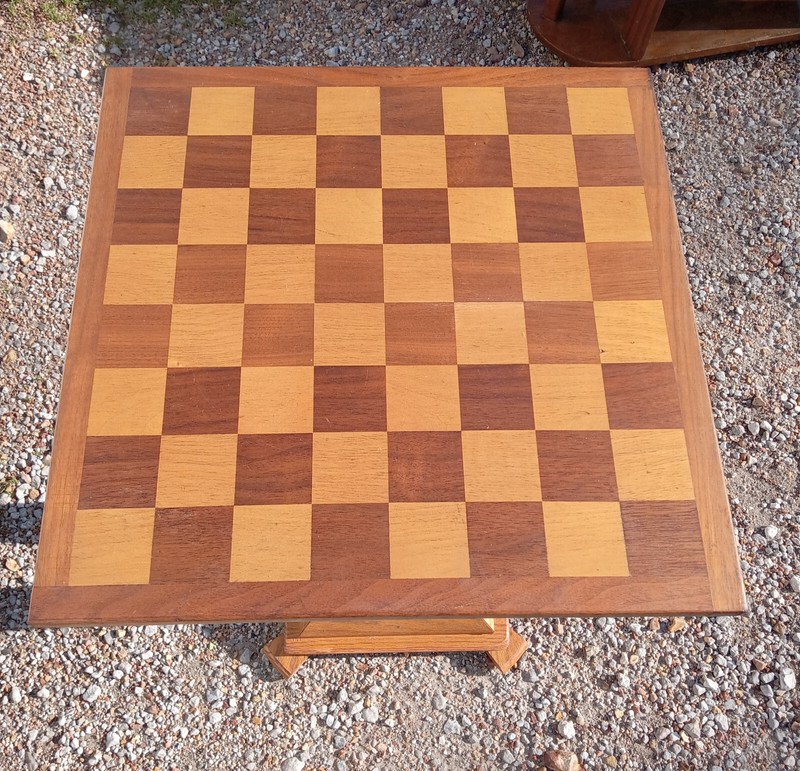 Solid Walnut / Oak Chess / Checkers table (PS36) gallery