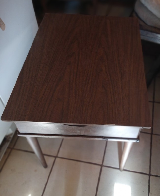 Mid Century Walnut Formica Top End Table / Side Table (ET821) gallery