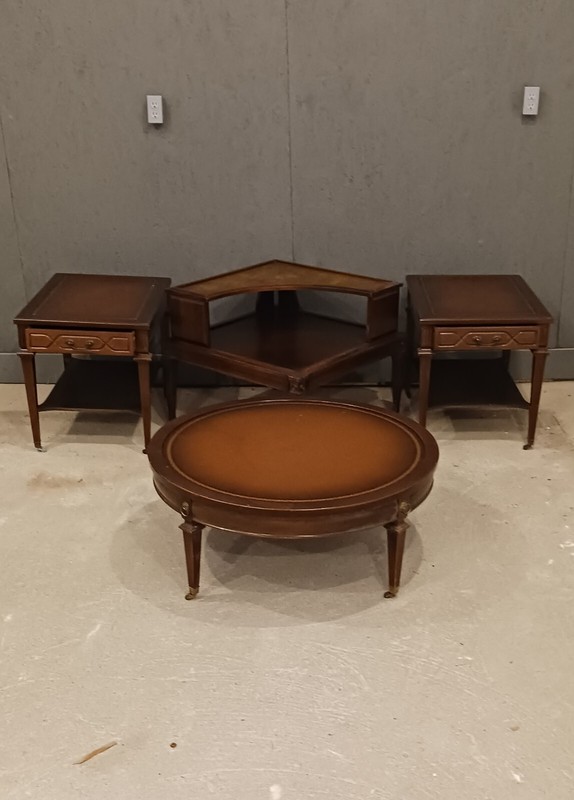 Mersman Leather Top Furniture Set