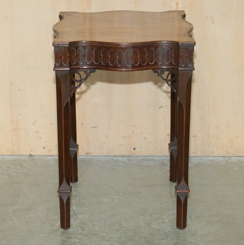 FULLY RESTORED ANTIQUE HOWARD & SONS THOMAS CHIPPENDALE KETTLE STAND SIDE TABLE gallery