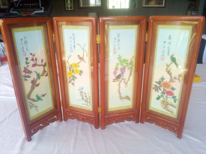 Vintage Chinese 4 panel table top screen Geishas gallery
