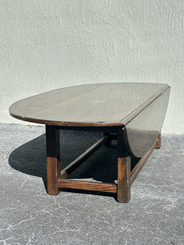 Vintage Cushman Classics Drop-Leaf Oval Coffee Table – Solid Oak