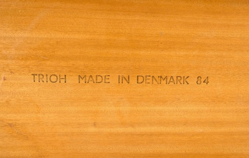 Danish Mid Century Modern Compact Rectangle Solid Teak Legs Coffee Table MINT gallery