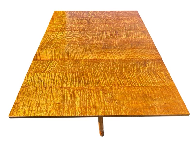 Antique Federal Tiger Maple Dropleaf Dining Table with Full Drawer - Exceptional gallery
