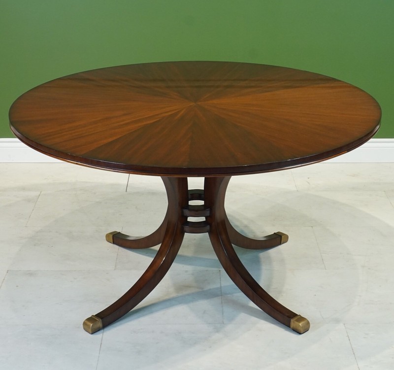 Stunning Mahogany Round Dining Kitchen Table 55 inch