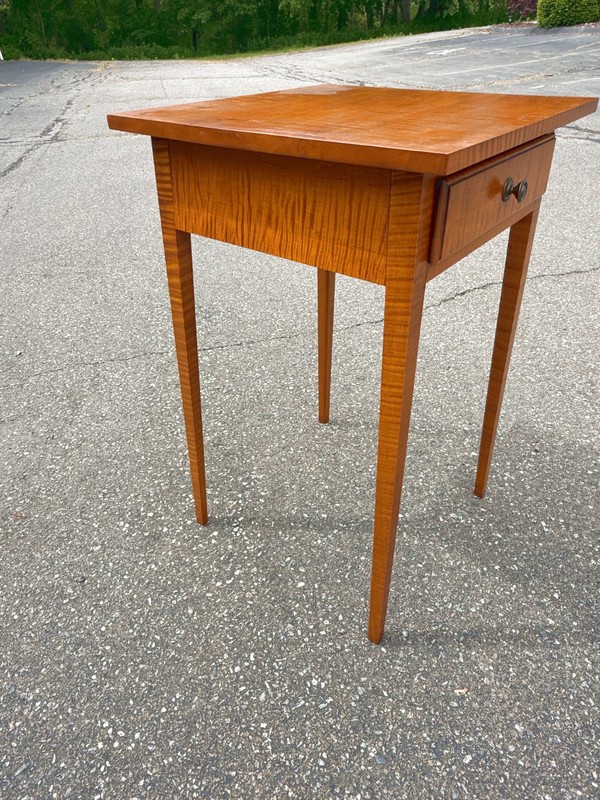 Vintage hand crafted tiger maple table or stand in the Hepplewhite style of 1790 gallery