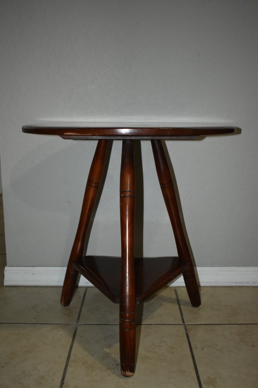 Cushman Colonial Creation Cricket Table Dark Brown Model 9245 in Great Condition gallery