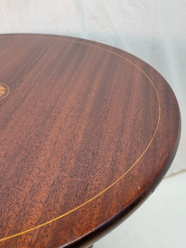 1920s Queen Anne Style Mahogany Tilt Top Table with Pencil Inlay gallery