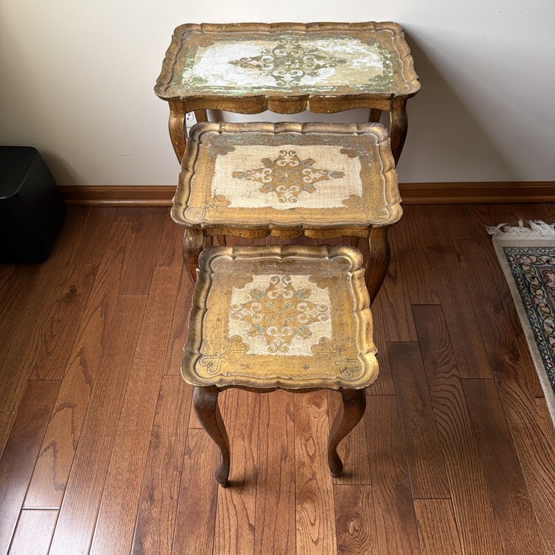 Vintage Set of 3 Italian Hollywood Regency Gold Gilt Nesting Tables Florentine