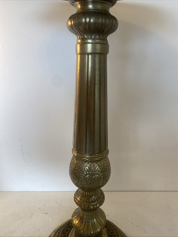 24 Inch Tall Brass coffee table stand with marble top gallery