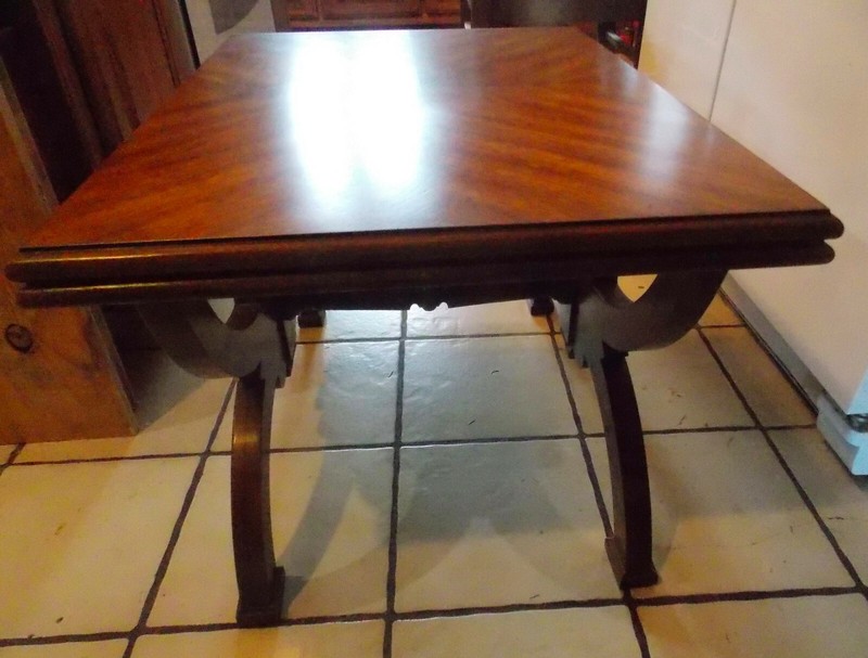 Pecan Mid Century End Table / Side Table by Thomasville (RP-ET62) gallery