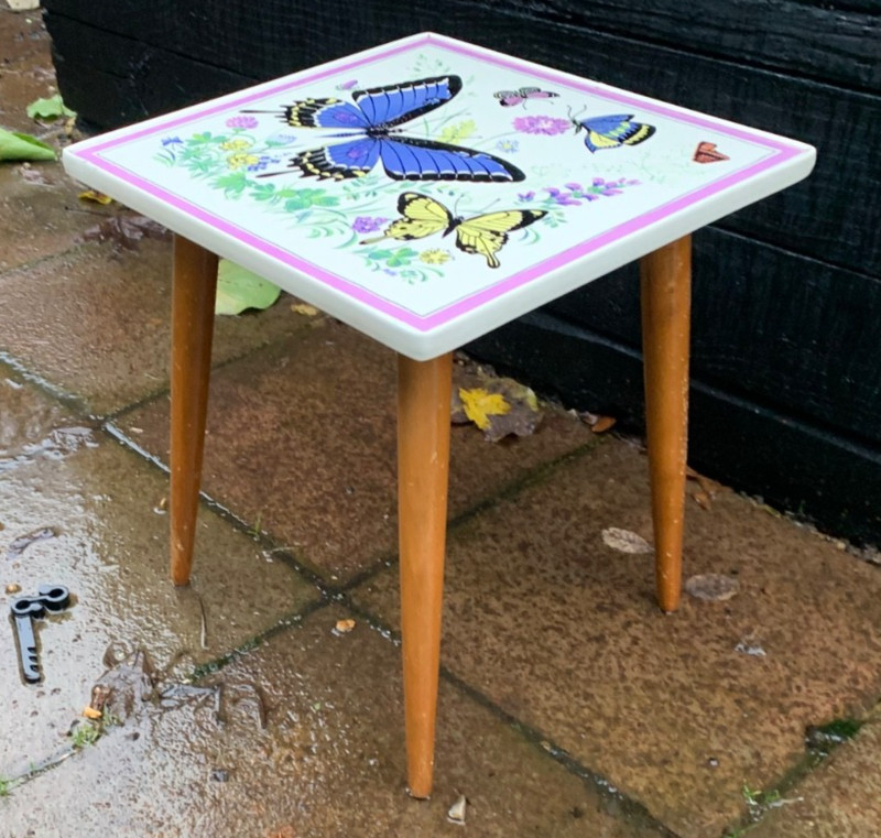 Vintage small side table 50s 60s Kleinmobel tile top butterflies rockabilly gallery