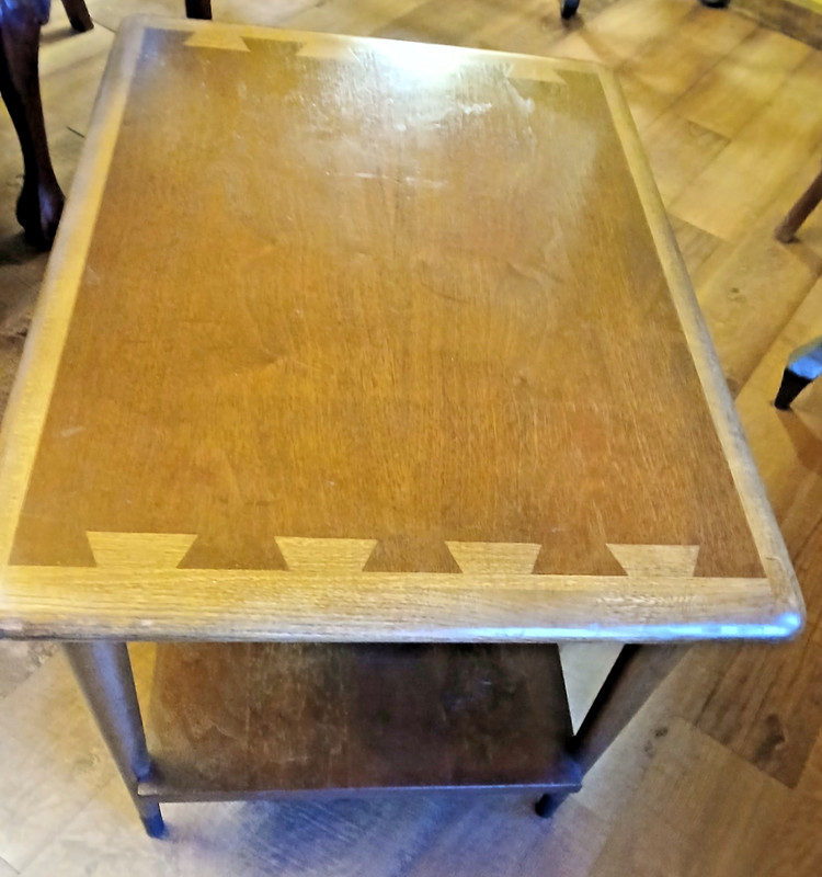 Vintage Lane Acclaim 2 Tier Walnut Dovetail Side Table Retro MCM
