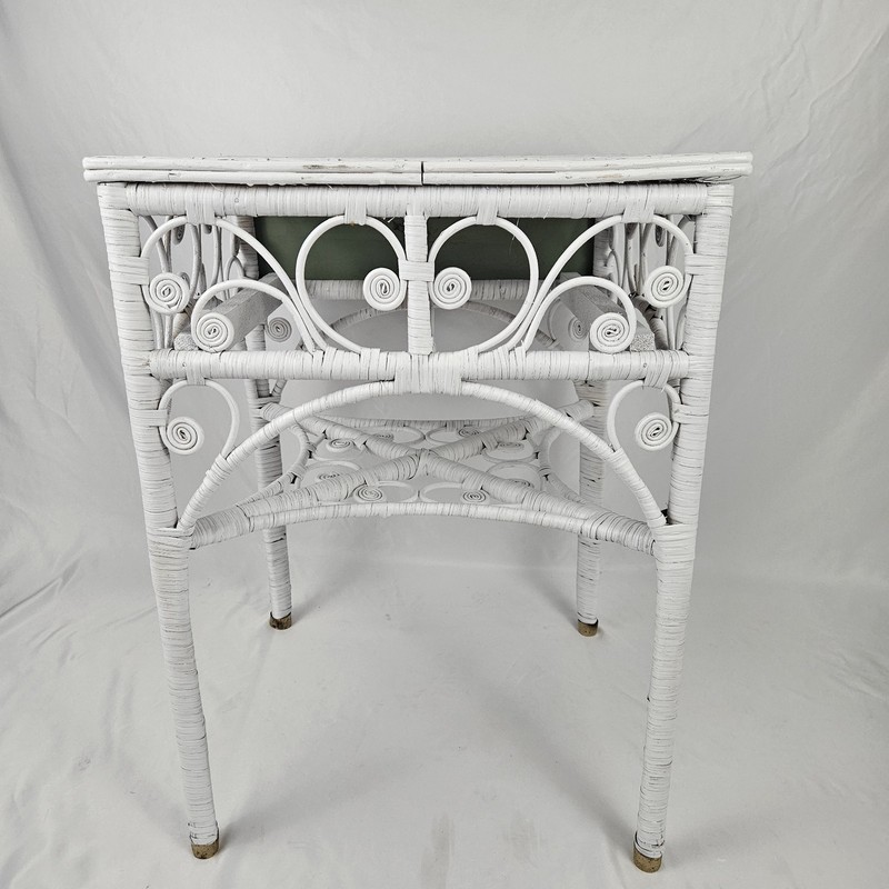 Vintage White Wicker End Table French Country Peacock Rattan Farmhouse Victorian gallery