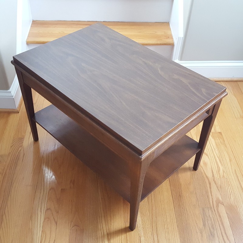 Vintage MCM End Table Unmarked Walnut/ Formica Top Stylish LANE Rhythm Knockoff!