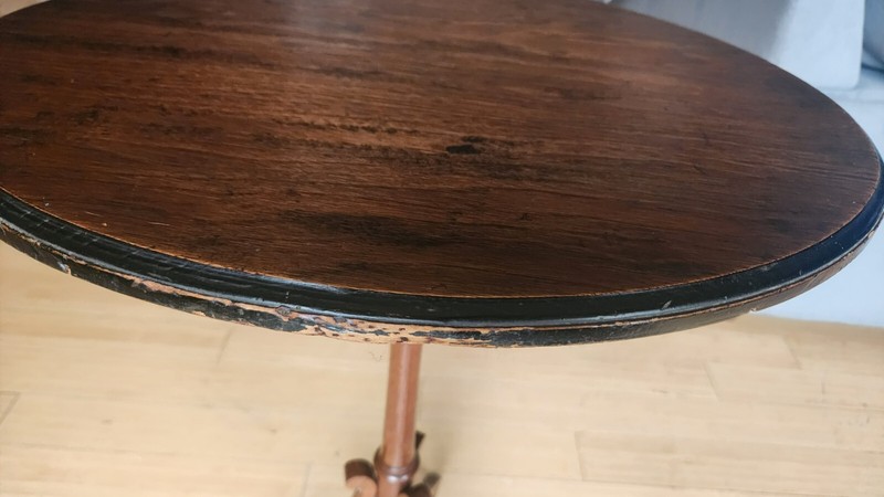 Antique Pedestal Table from the 1900's gallery