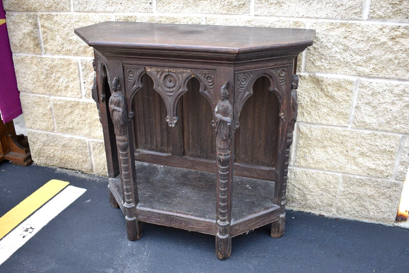 Nice Older Hand Carved Side Table, Antique Gothic End Table (JC83) chalice co.