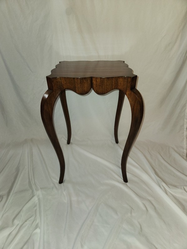 Keno Bros. for Theodore Alexander Scalloped Side Table – Model WPD576 – Rare