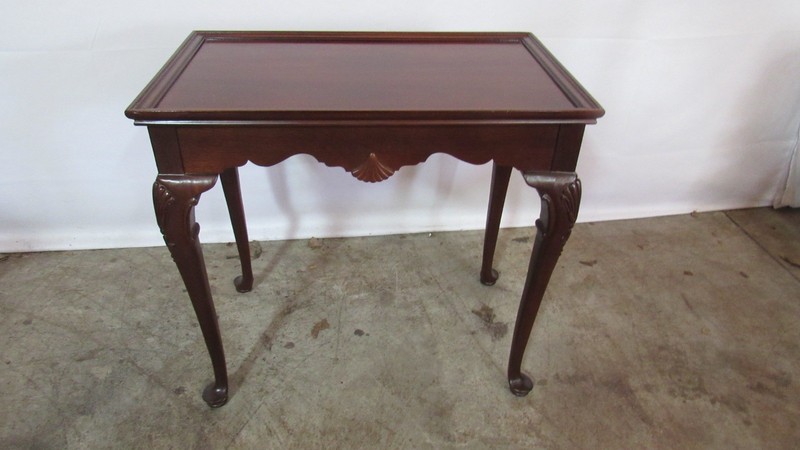 Hammary Mahogany Tea Side Table Vintage Beautiful
