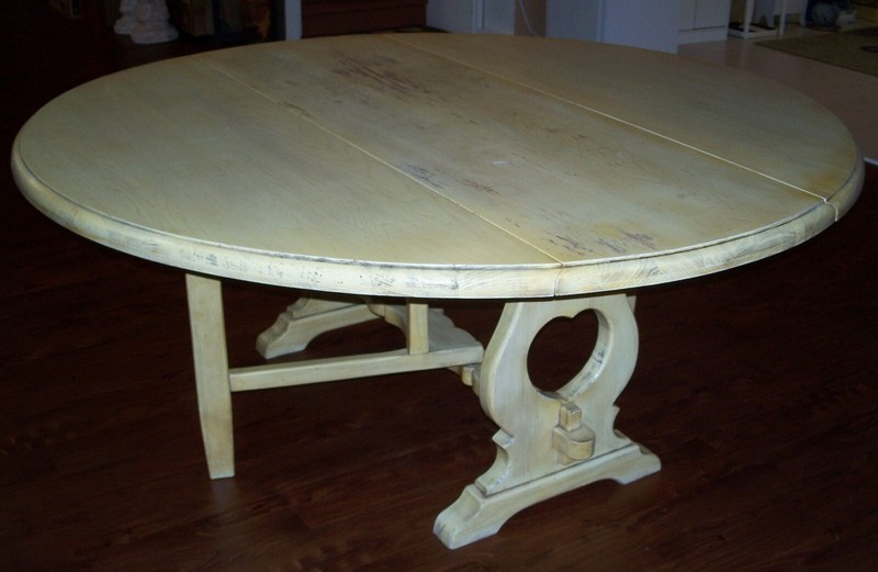 Old Hickory 70" Gateleg Dual Drop Leaf Dining Room Table w/Heart Shaped Cutouts