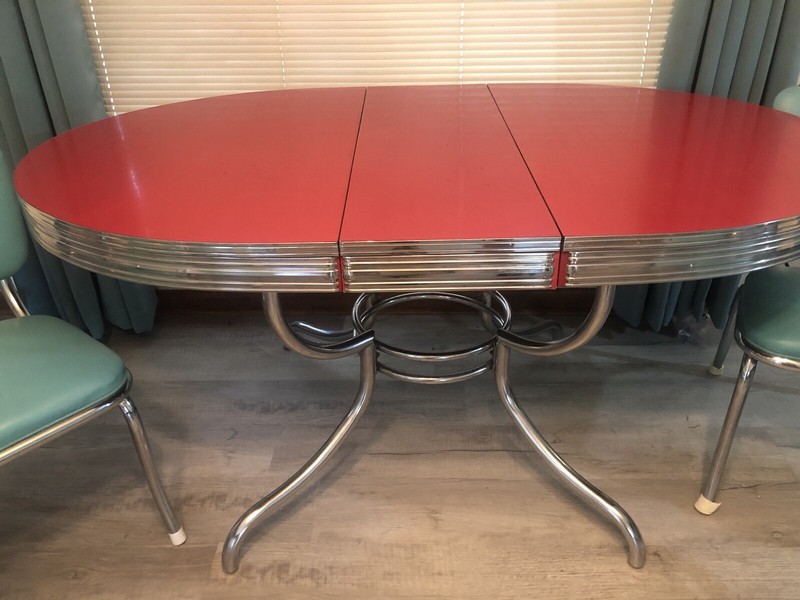 Vintage 1950s kitchen table, chrome legs. Excellent. Condition. Family owned