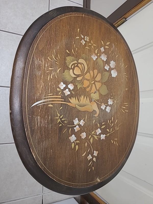 Vintage Oval Queen Anne Style Tilt Top Side Table gallery