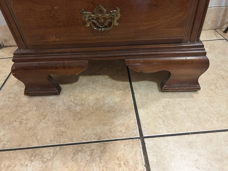 Vintage American Drew Three Drawers Nightstand ￼ gallery