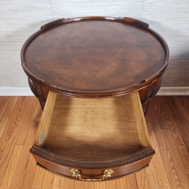 Baker Chinese Chippendale Furniture Table gallery