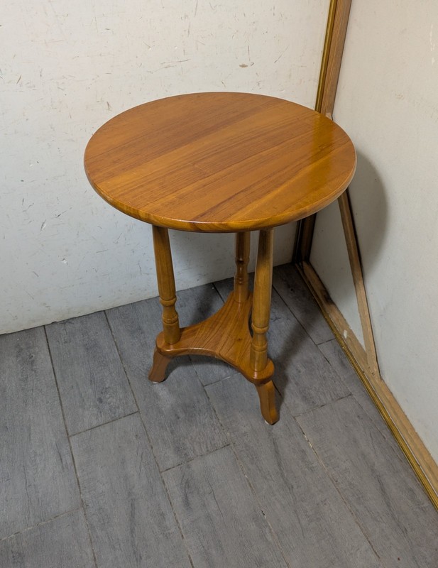 Vintage Powell Round Wood Side Pedestal Table Plant Stand Rustic Country D73 gallery