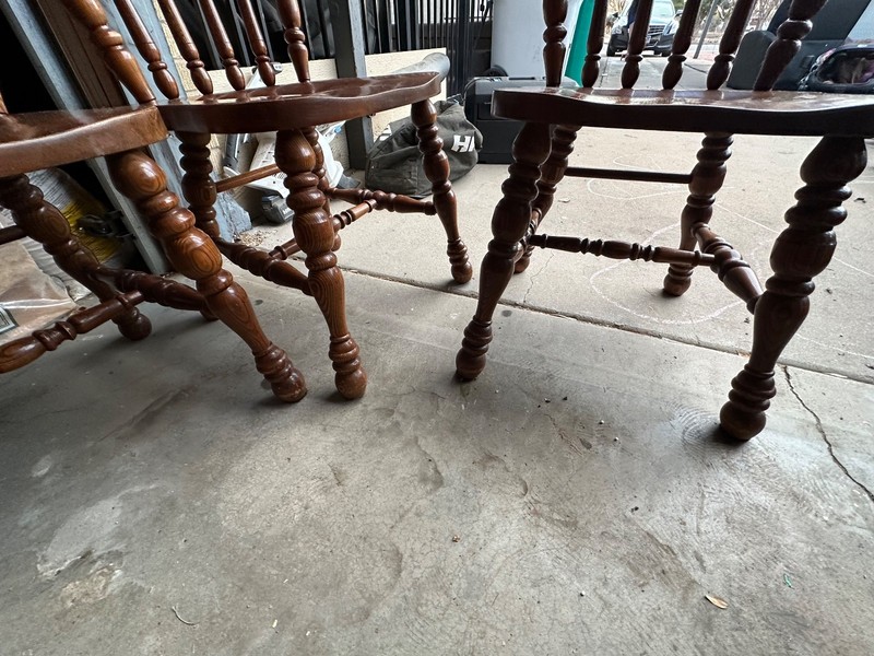 cochrane solid oak vintage dining table and hutch in excellent condition
