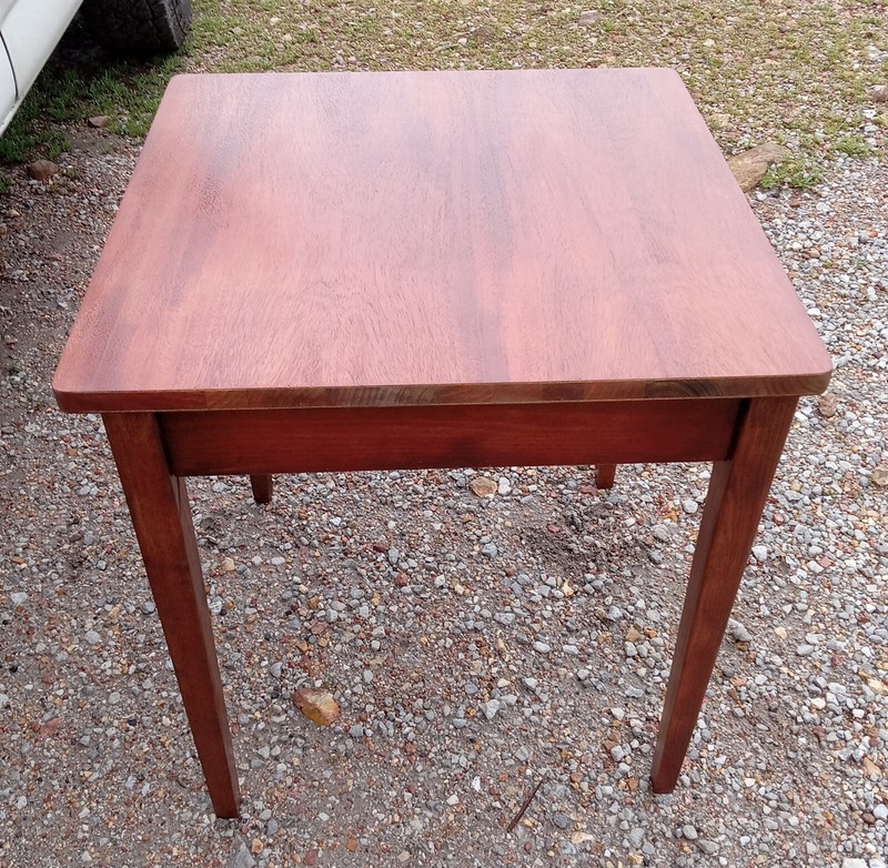 Mid Century Mahogany Swivel TV Table / End Table (ET447) gallery