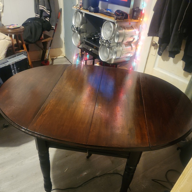 19th Century 5 Leg Drop Leaf Table Flat Screw Construction gallery