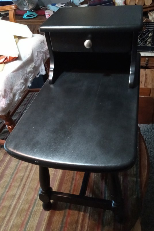 Mid Century Maple Black Lacquer Step End Table (SET-39)