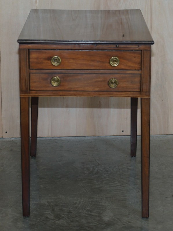 VERY FINE CIRCA 1780 GEORGIAN MAHOGANY READING TABLE WITH CANDLE SLIPS & SLOPE gallery