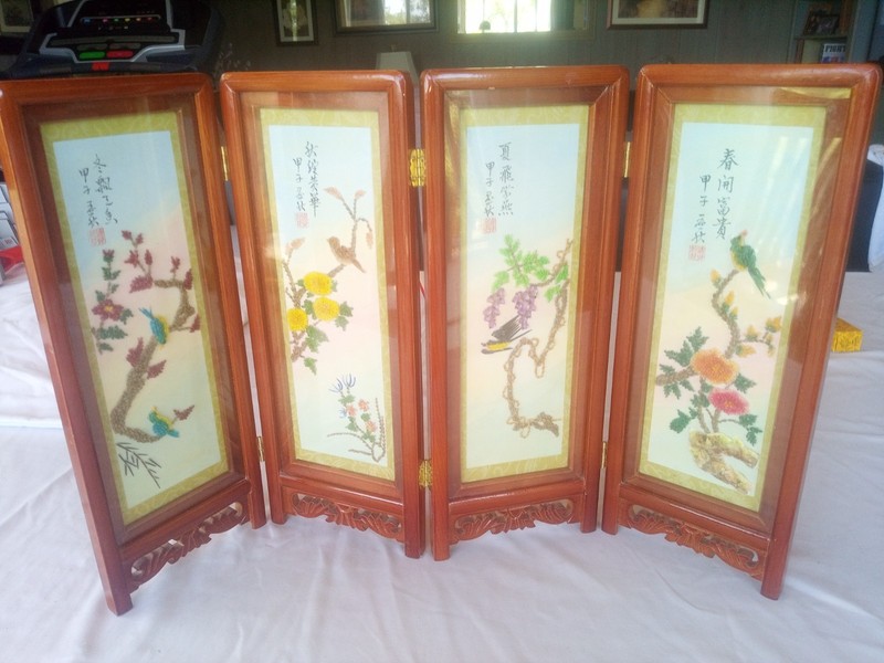 Vintage Chinese 4 panel table top screen Geishas gallery