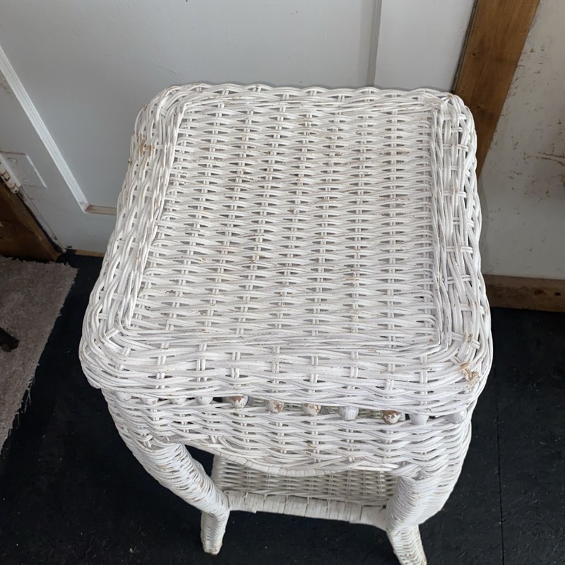 Vtg Wicker Rattan Plant Stand Boho Side Table Round Shabby White Wood Beads 28” gallery