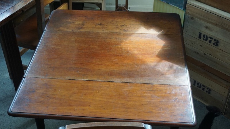 Handmade Edwardian Sutherland Table, 1901, cm. 102 x 91 (open), cm. 46 x 91.... gallery
