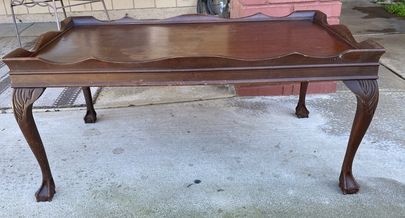 Antique Lexington Chair Co. Queen Anne style Tea Table