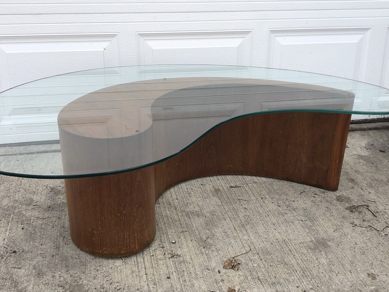 1960s Mid-century Modern Biomorphic Walnut Apostrophe Comma Table By Kagan