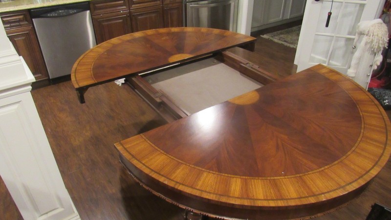 Ethan Allen Flame Mahogany Round Kitchen Dining Room Table Amazing gallery