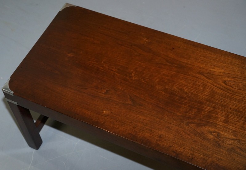 LUXURY RRP £2400 KENNEDY HARRODS LONDON MILITARY CAMPAIGN COFFEE COCKTAIL TABLE gallery