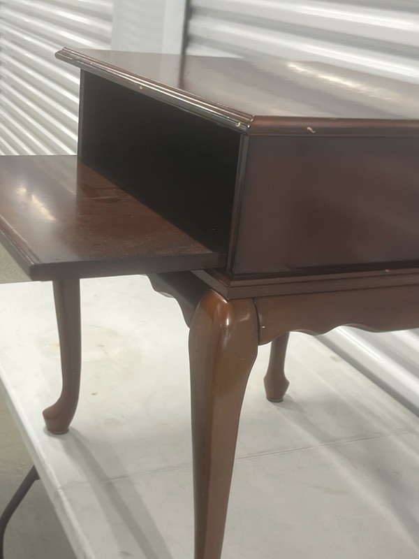 Vintage Bombay Company Mahogany TV Stand Queen Anne Table w/ Pull Out Tray READ gallery