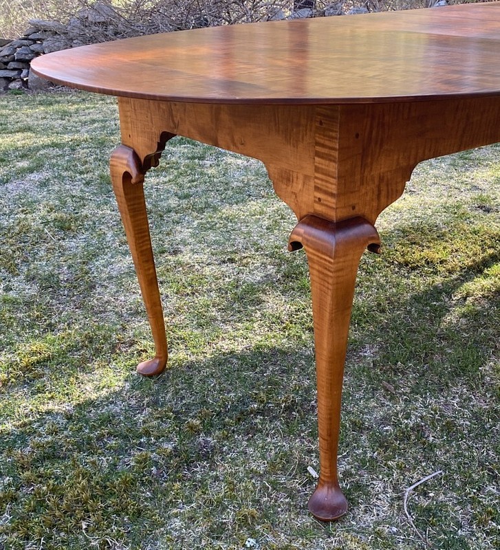 Vintage D. R. Dimes tiger maple oval dining table w two leaves Benchmark signed gallery
