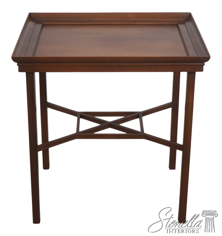73239: KITTINGER Colonial Williamsburg WA-1039 Chippendale Mahogany Lamp Table
