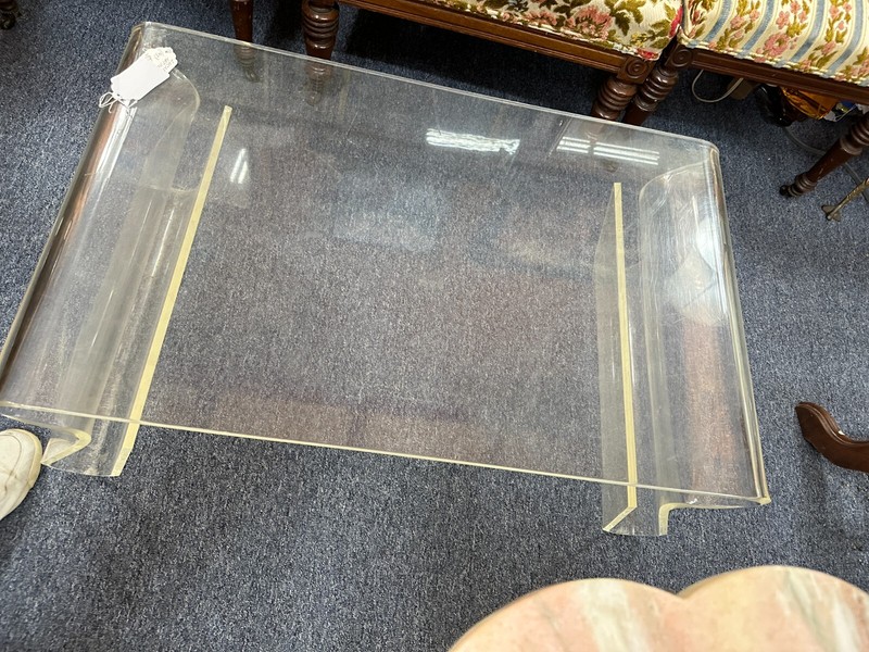 ART DECO THICK CLEAR LUCITE ACRYLIC SCROLL COFFEE TABLE IN GOOD CONDITION. gallery